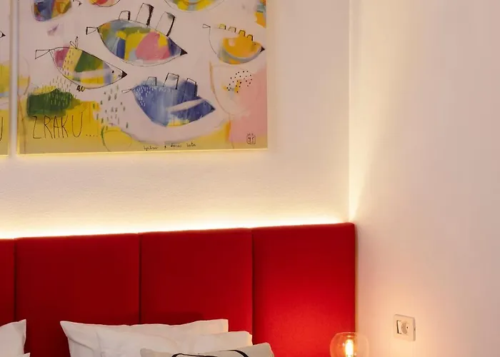Deluxe Bellevue